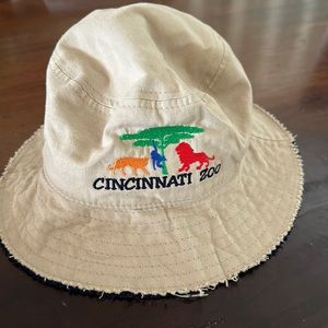 Cincinnati Zoo kids bucket hat